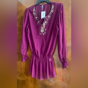 Women’s blouse size S fits M